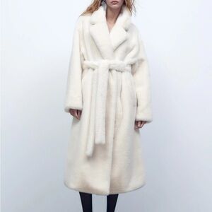 Viral Zara fur coat